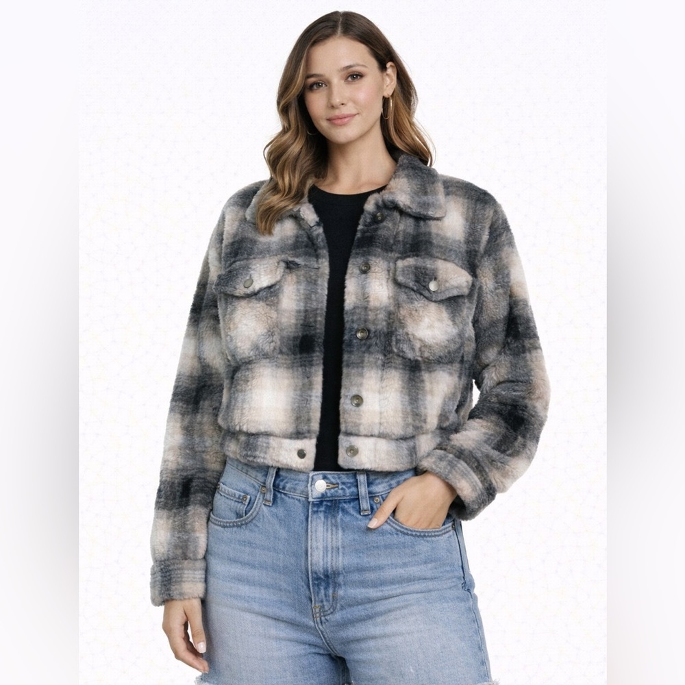 trendy plaid jacket